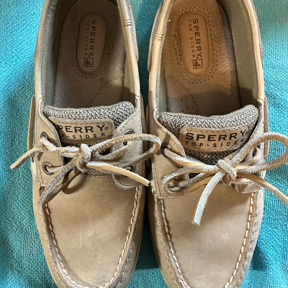 Sperry Tan Boat Shoes with Moccasin Construction